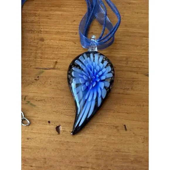 Art Glass Pendant Necklace Blue Floral + Extra Pendant Murano Style - Picture 6 of 15
